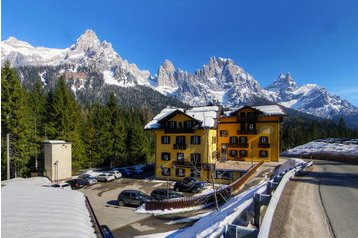 Италия Hotel San Martino di Castrozza, Экстерьер